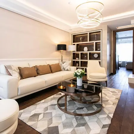 A True Touch Of Luxury Apartment *